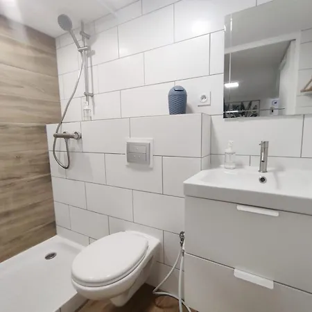 Habitación en casa particular Parentale Indépendante En - *