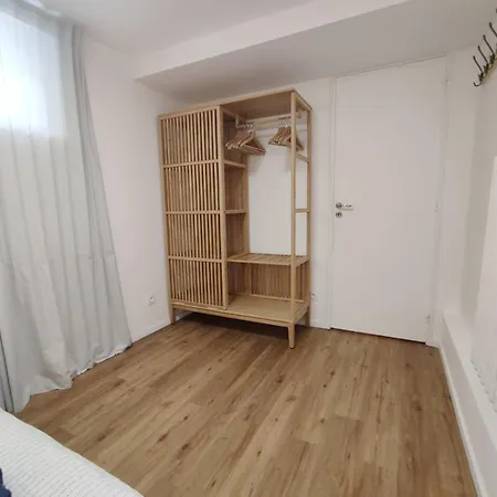 Habitación en casa particular Parentale Indépendante En - *